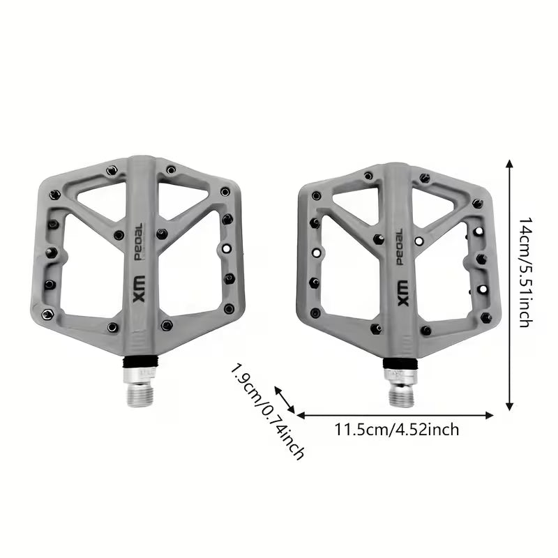 White Mtb pedals with anti slip spikes